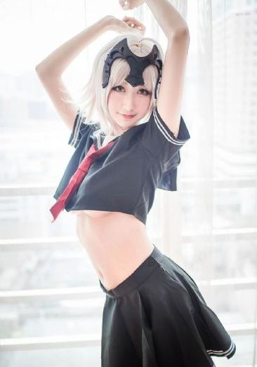 中出美女