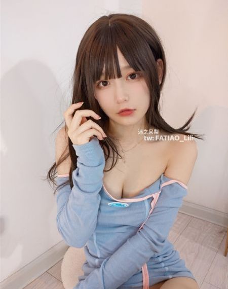 荒草萋萋