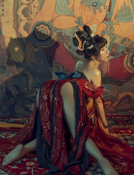 欧美聚众派对hd 720p