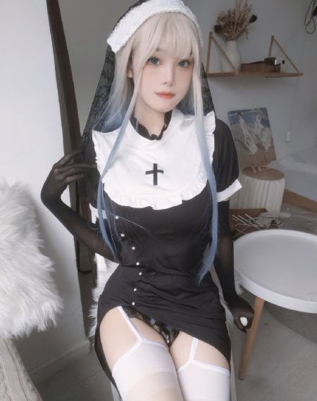 小说豪乳老师刘艳