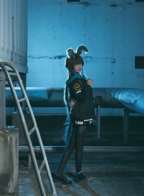 深蓝与月光